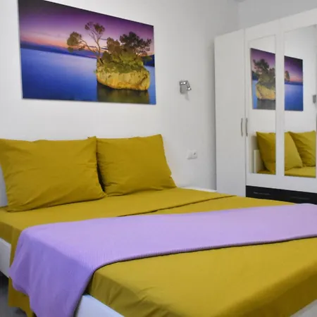 Meryl St - Two Bedroom With Sea View Lejlighed *